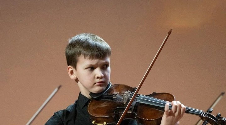 Александр Колесников