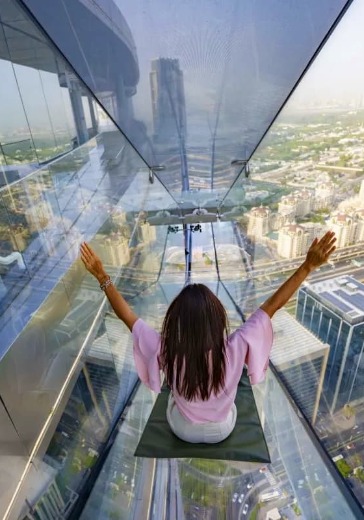 Посещение Sky Views Observatory + Glass Slide в Дубае Посещение Sky Views Observatory + Glass Slide: билеты