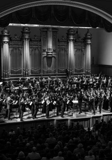 Концерт симфонического оркестра musicAeterna Концерт симфонического оркестра musicAeterna в Санкт-Петербурге: билеты