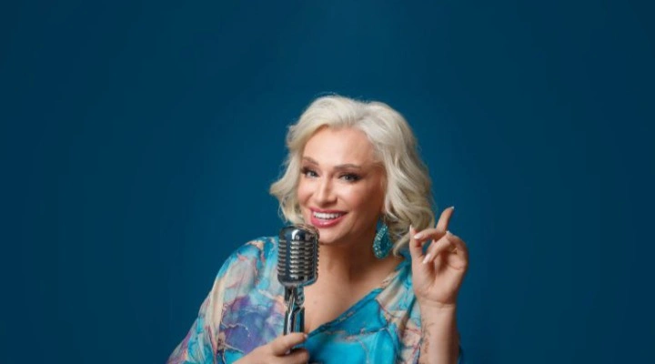 Наталия Гулькина и шоу-балет «Звёзды» Наталия Гулькина и шоу-балет «Звёзды»