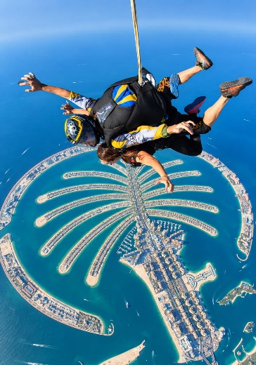 Аттракцион Skydive over The Palm + Фото и видео в Дубае Аттракцион Skydive over The Palm + Фото и видео: билеты