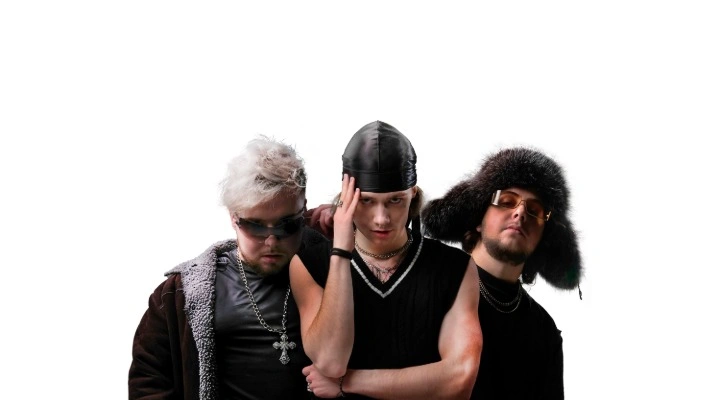 Энкей (Nkeeei), Юник (Uniqe), Артём Шиловец (Artem Shilovets)