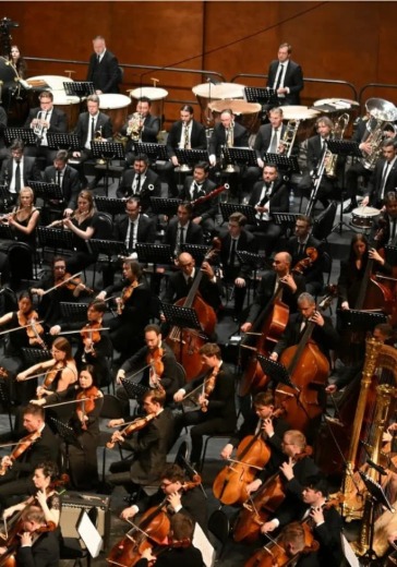 Концерт оркестра MusicAeterna «Brass: Бах и джаз» в Москве: билеты